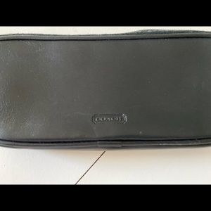 Coach eye/sunglass black leather case.